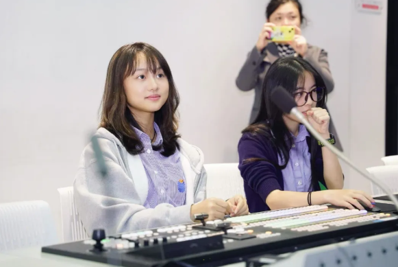 上海耀华古北校区奖学金颁发:一份荣誉,见证学子成长高光(图16)